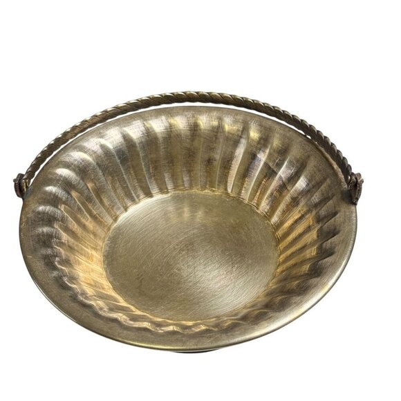 Vintage Hand Crafted India Solid Brass Basket with Stand & Handle Candy Holder - Picture 3 of 11